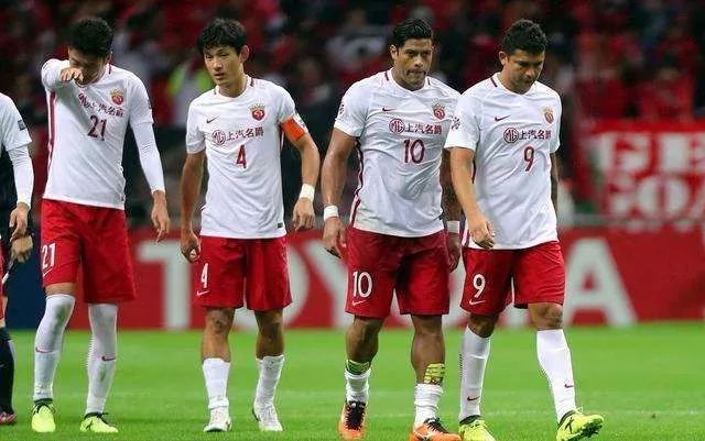  亚眠客场战术执行到位，稳扎稳打带走一分归